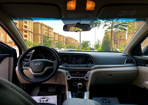Hyundai - Elantra Ad ( 2018 )