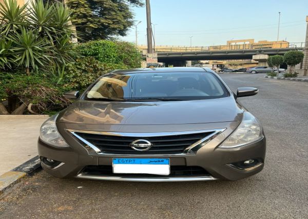 Nissan Sunny (2021)