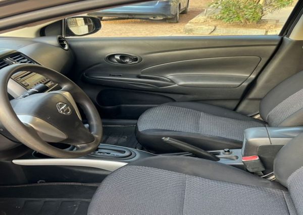 Nissan Sunny (2021)