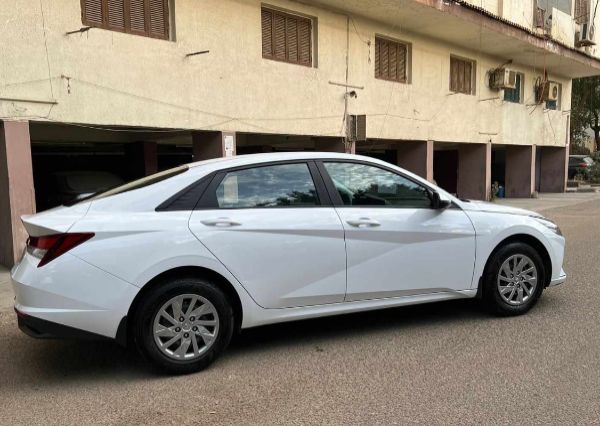 Hyundai - Elantra CN7 (2022)