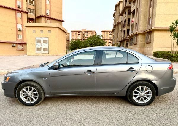 Mitsubishi -  Lancer (2016)