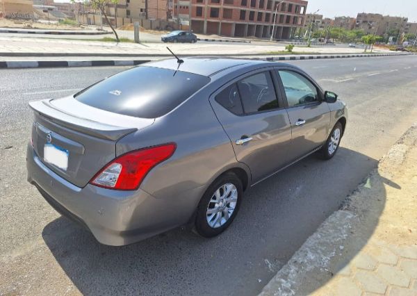 Nissan Sunny  (2025)