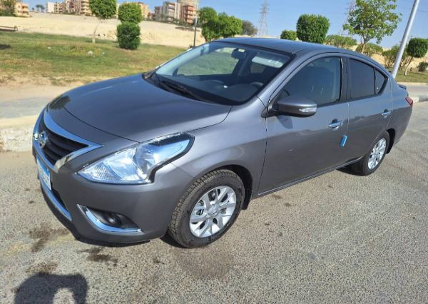 Nissan Sunny  (2025)