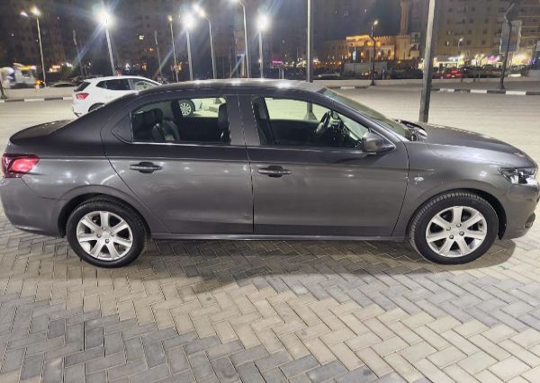 Peugeot - 301 (2022)