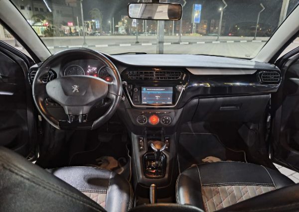 Peugeot - 301 (2022)